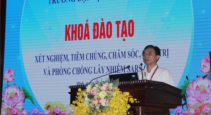 PGS.TS. Nguyễn Cảnh Phú - Bí thư Đảng ủy, Hiệu trưởng - phát biểu khai mạc