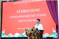 Đồng chí Nguyễn Quốc Đạt - UV BCH, P.Trưởng ban Tuyên giáo và Dân vận Đảng ủy UBND tỉnh Nghệ An, trưởng ban tổ chức lớp học - phát biểu tại buổi lễ