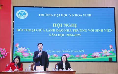 TS. Nguyễn Quốc Đạt chủ trì hội nghị