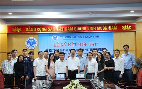 Y khoa Vinh đặt nền móng vững chắc trong kết nối cung ứng nhân lực y tế