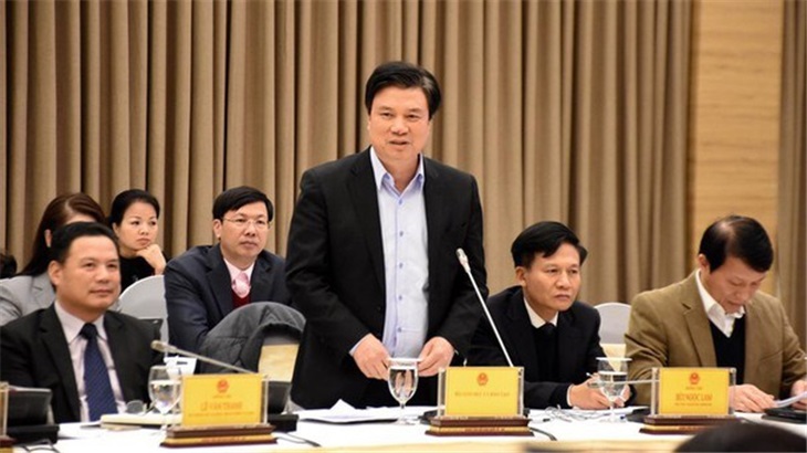 Thứ trưởng Bộ GD&ĐT Nguyễn Hữu Độ trả lời câu hỏi của báo chí. Ảnh: tienphong.vn